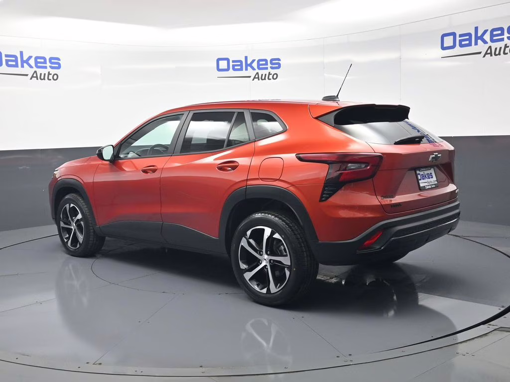 2024 Cayenne Orange Metallic Chevrolet Trax 1RS FWD SUV