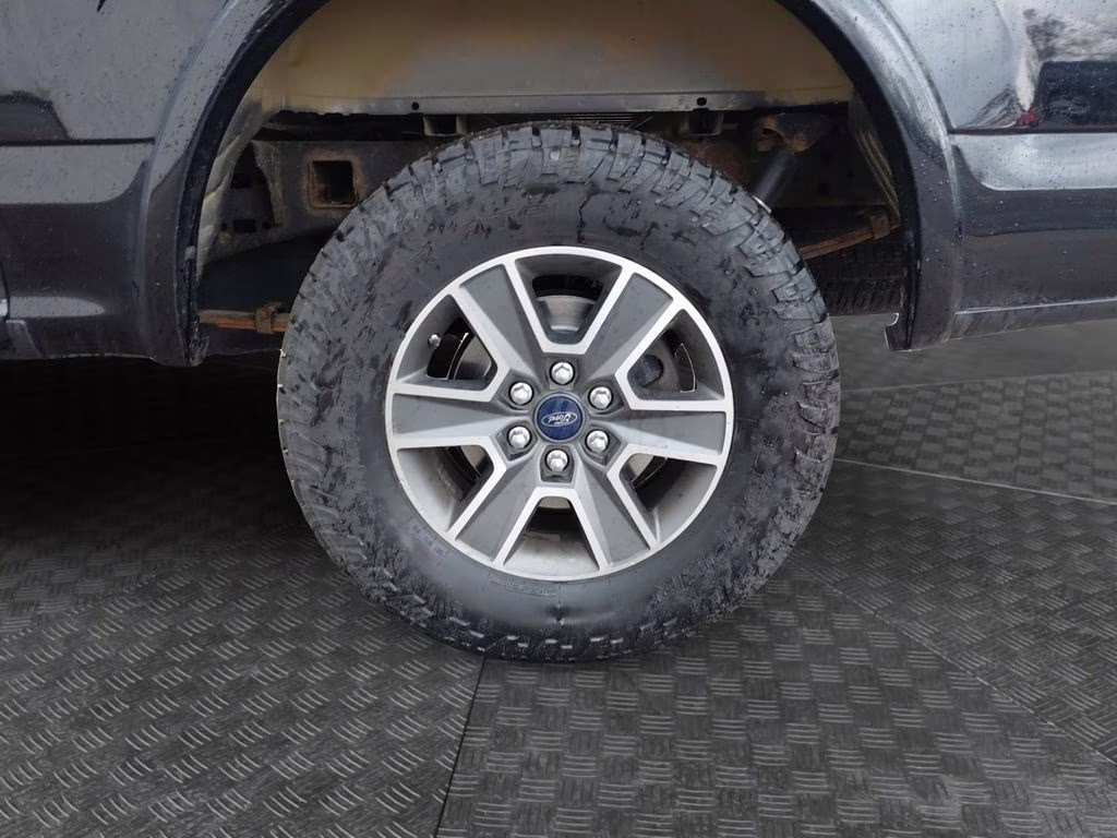 2016 Shadow Black Ford F-150 XLT Sport Appearance Pkg 4X4 Truck