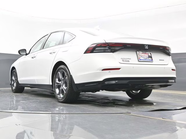 2023 White Honda Accord Hybrid EX-L FWD Sedan
