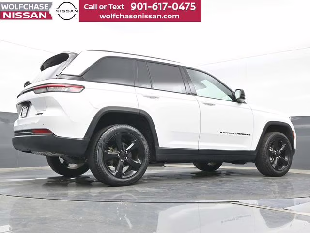 2024 Bright White Clearcoat Jeep Grand Cherokee Limited RWD SUV