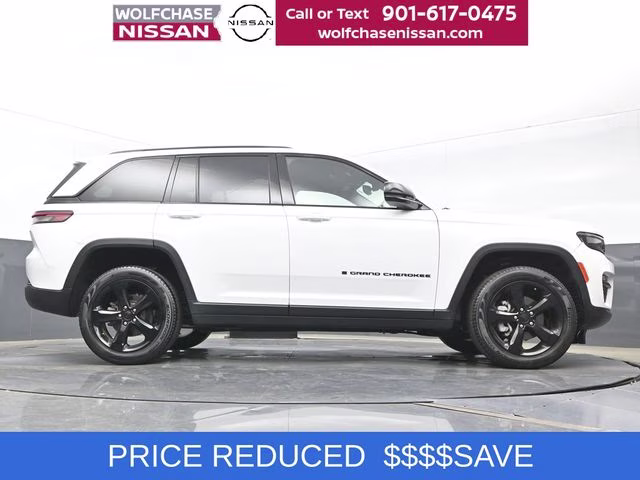 2024 Bright White Clearcoat Jeep Grand Cherokee Limited RWD SUV