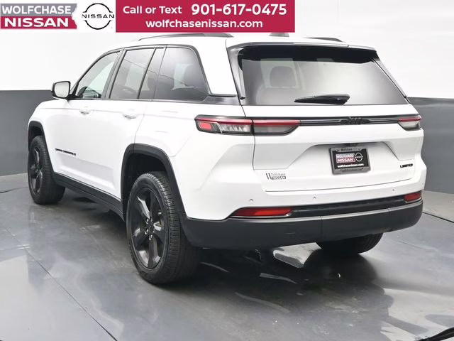 2024 Bright White Clearcoat Jeep Grand Cherokee Limited RWD SUV