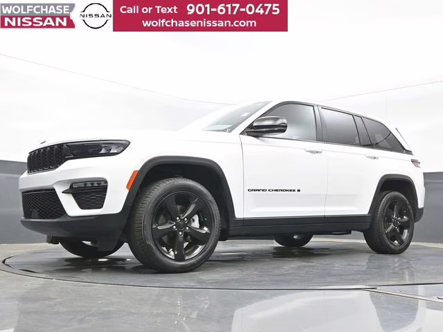2024 Bright White Clearcoat Jeep Grand Cherokee Limited RWD SUV