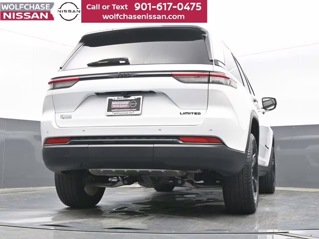 2024 Bright White Clearcoat Jeep Grand Cherokee Limited RWD SUV
