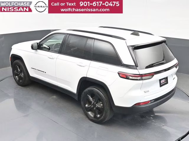 2024 Bright White Clearcoat Jeep Grand Cherokee Limited RWD SUV