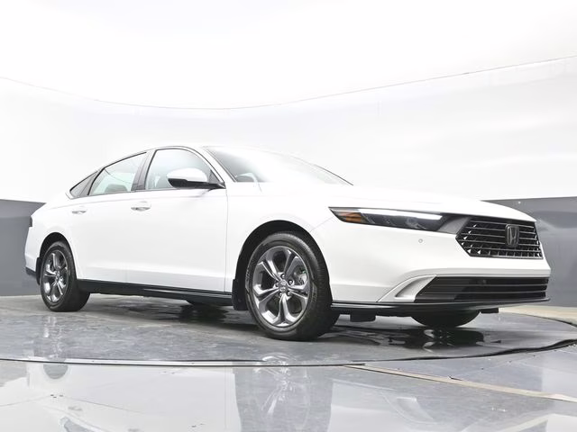 2023 White Honda Accord Hybrid EX-L FWD Sedan
