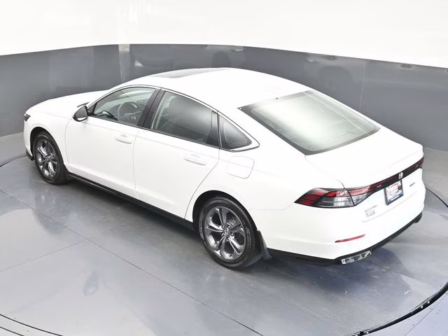 2023 White Honda Accord Hybrid EX-L FWD Sedan