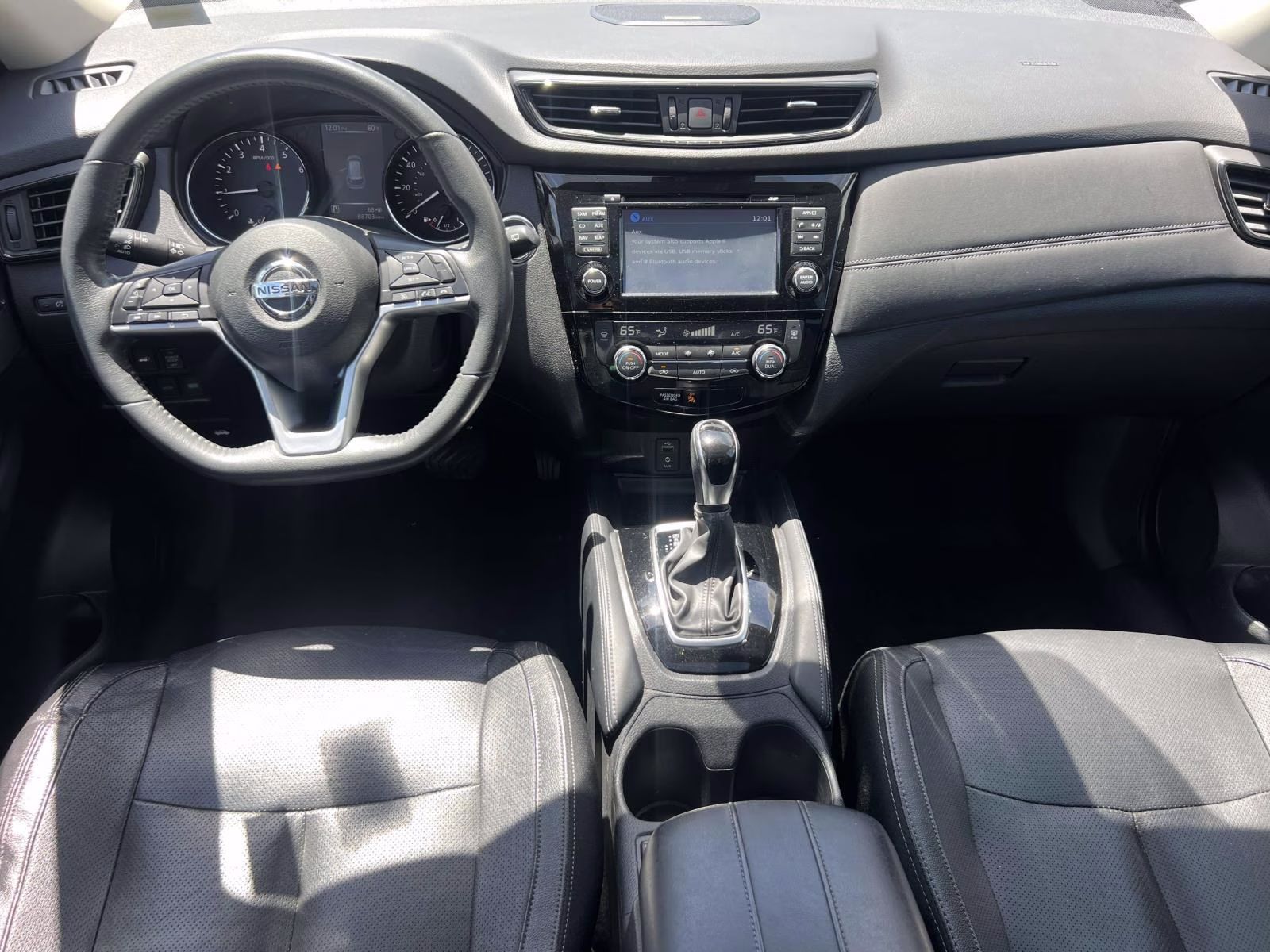 2017 White Nissan Rogue SL AWD SUV