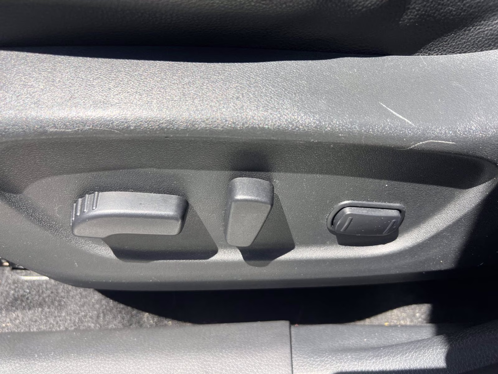 2017 White Nissan Rogue SL AWD SUV