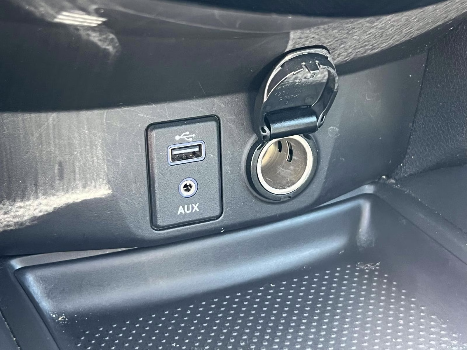2017 White Nissan Rogue SL AWD SUV