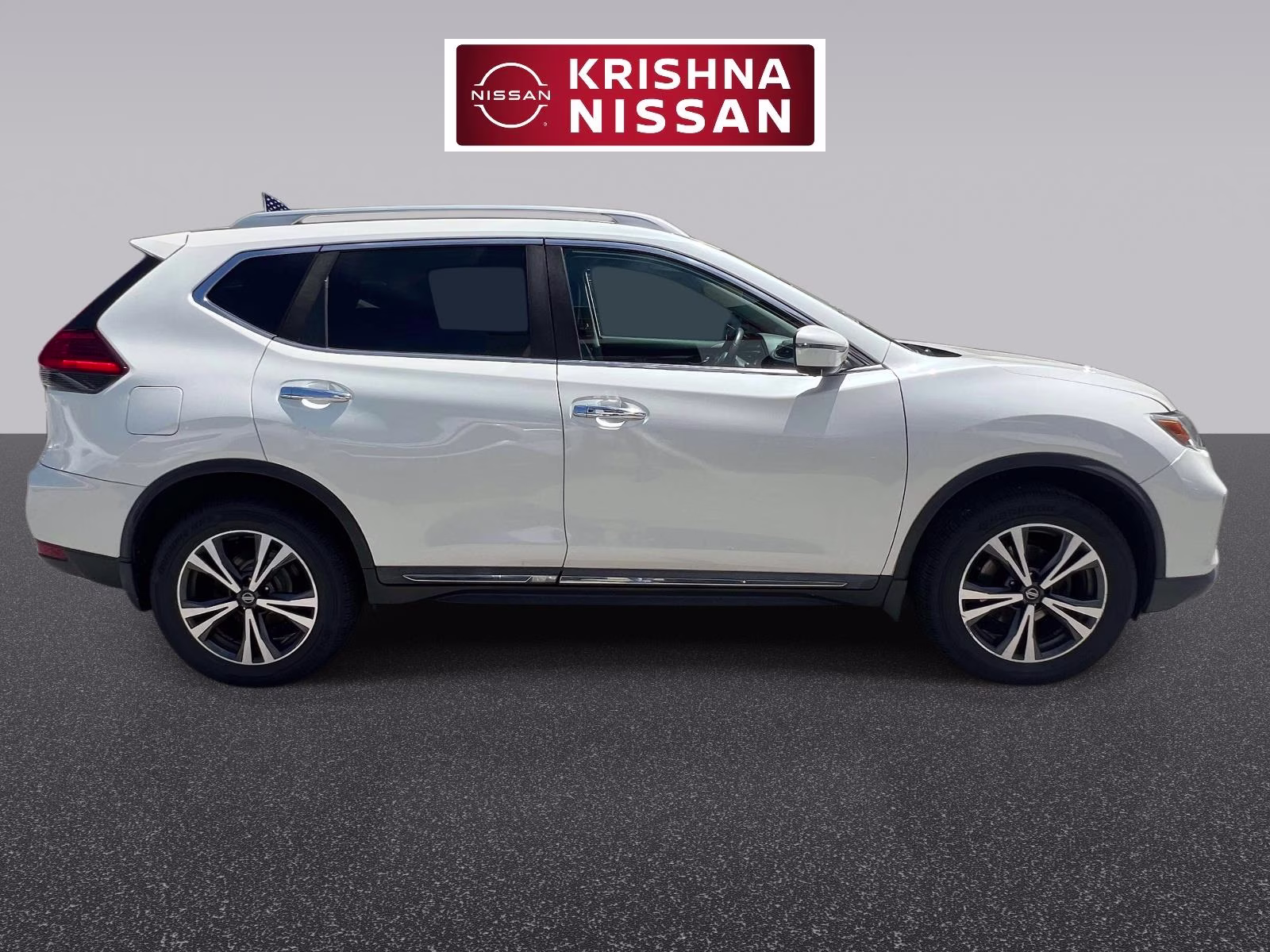 2017 White Nissan Rogue SL AWD SUV