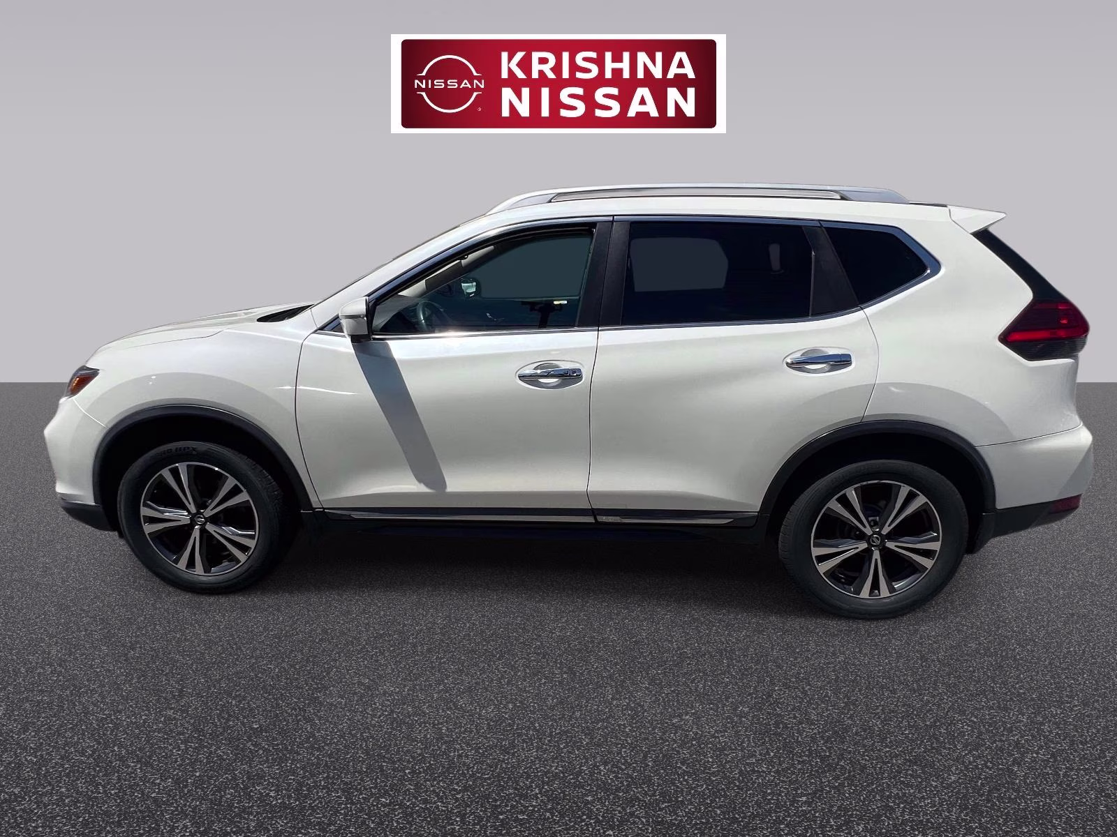 2017 White Nissan Rogue SL AWD SUV