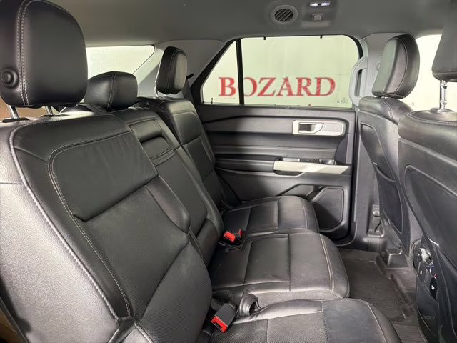 2020 Black Metallic Ford Explorer Limited RWD SUV