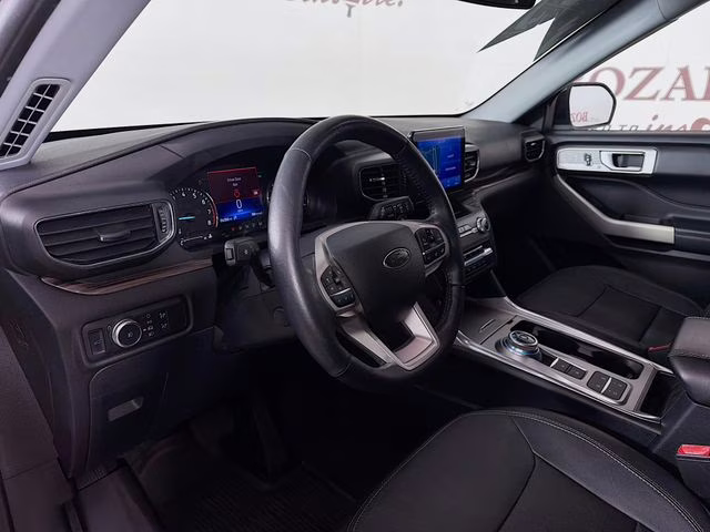 2020 Black Metallic Ford Explorer Limited RWD SUV