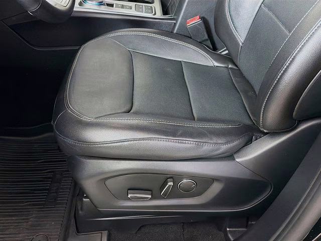 2020 Black Metallic Ford Explorer Limited RWD SUV