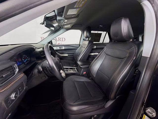 2020 Black Metallic Ford Explorer Limited RWD SUV