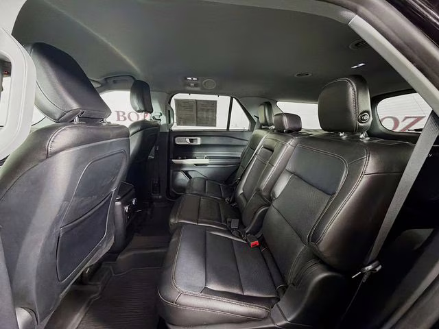 2020 Black Metallic Ford Explorer Limited RWD SUV