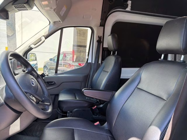 2023 Oxford White Ford Transit-250 Base RWD Van