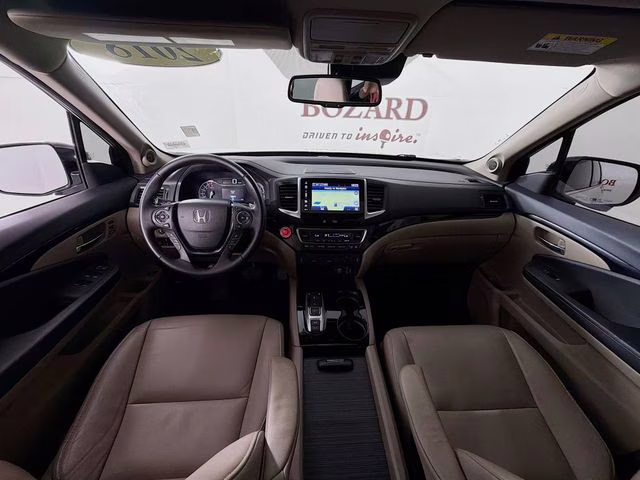 2018 White Honda Pilot Touring AWD SUV