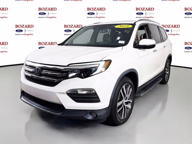 2018 White Honda Pilot Touring AWD SUV
