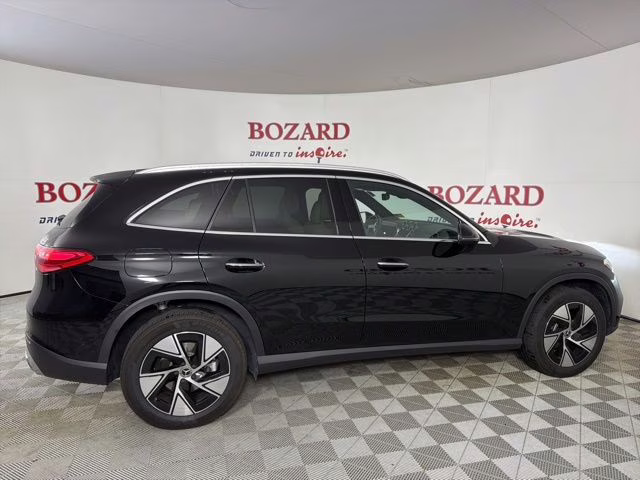2024 Black Mercedes-Benz GLC GLC 300 4MATIC AWD SUV