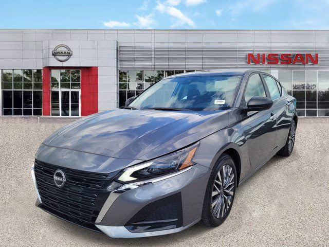 2025 Gun Metallic Nissan Altima 2.5 SV FWD Sedan