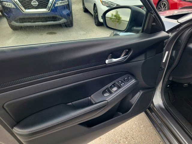 2025 Gun Metallic Nissan Altima 2.5 SV FWD Sedan