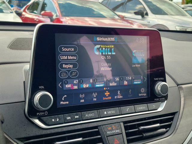 2025 Gun Metallic Nissan Altima 2.5 SV FWD Sedan