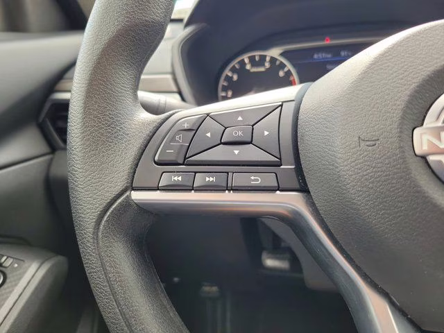 2025 Gun Metallic Nissan Altima 2.5 SV FWD Sedan