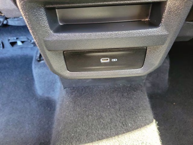 2025 Silver Volkswagen Taos 1.5T SE FWD SUV