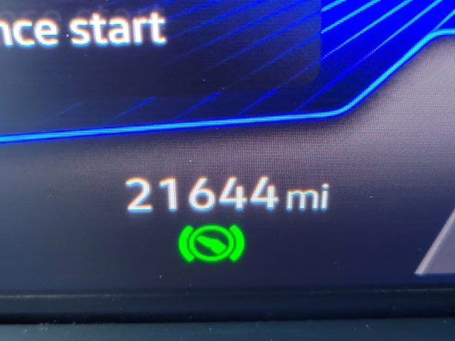 2025 Silver Volkswagen Taos 1.5T SE FWD SUV