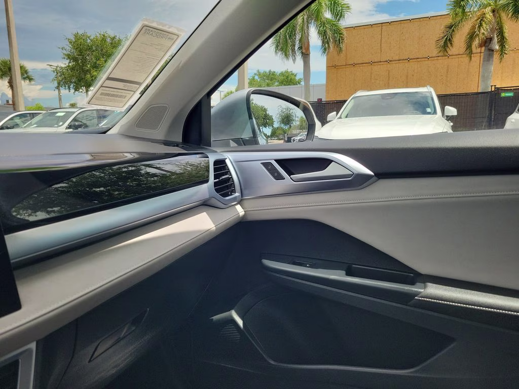 2025 Pyrite Silver Metallic Volkswagen Taos SE FWD SUV