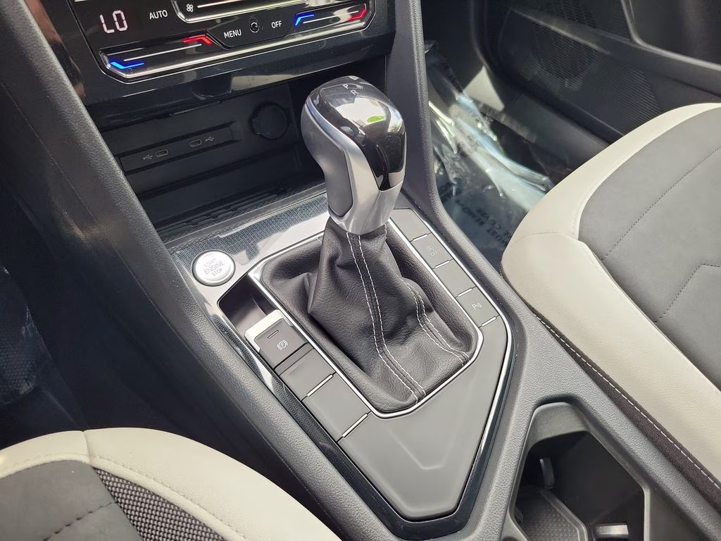 2025 Pyrite Silver Metallic Volkswagen Taos SE FWD SUV