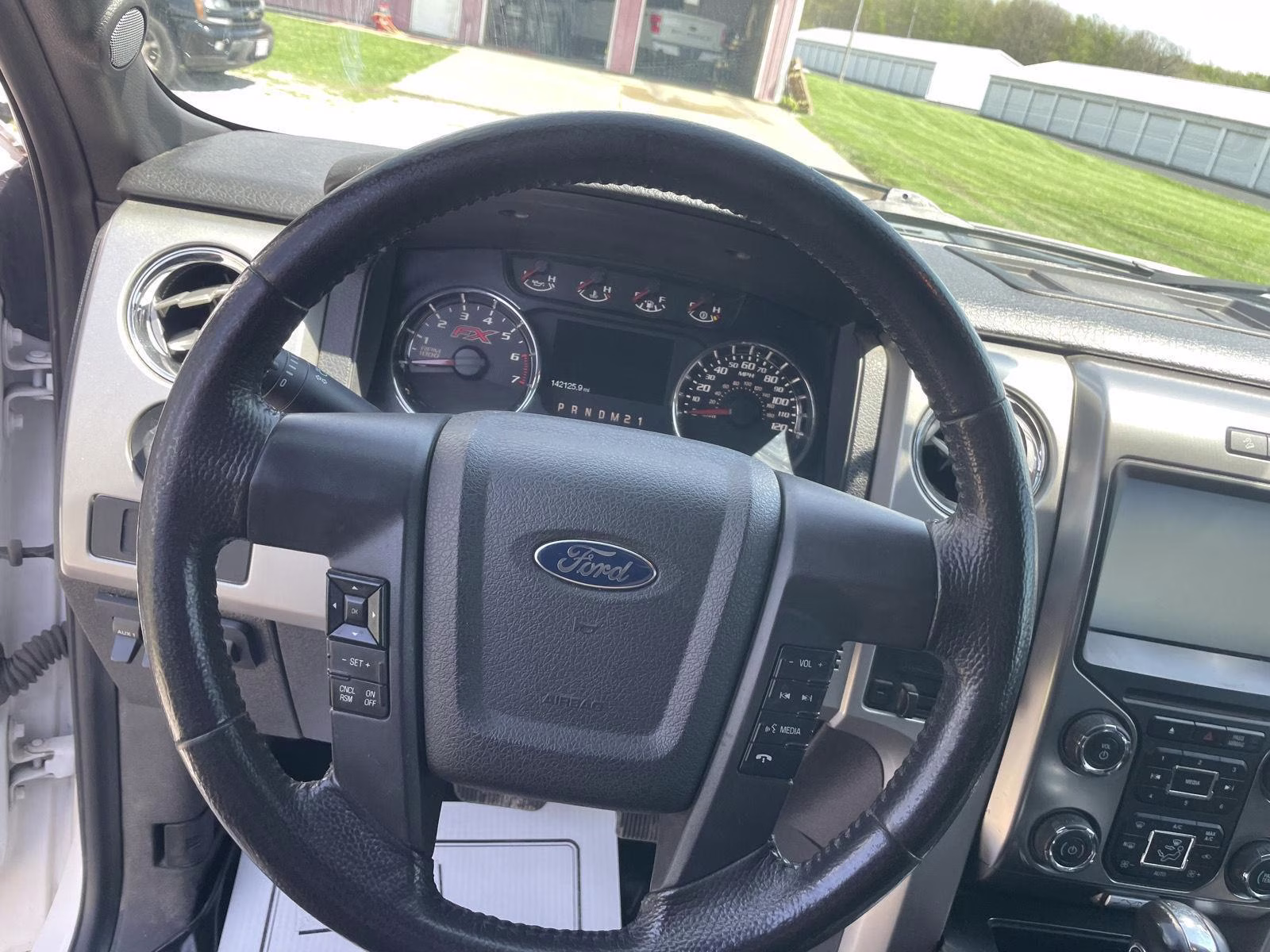 2014 Oxford White Ford F-150 FX4 4X4 Truck