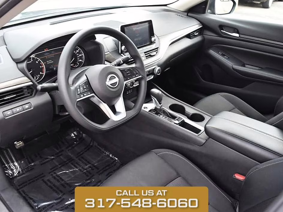2025 Gun Metallic Nissan Altima 2.5 SV FWD Sedan