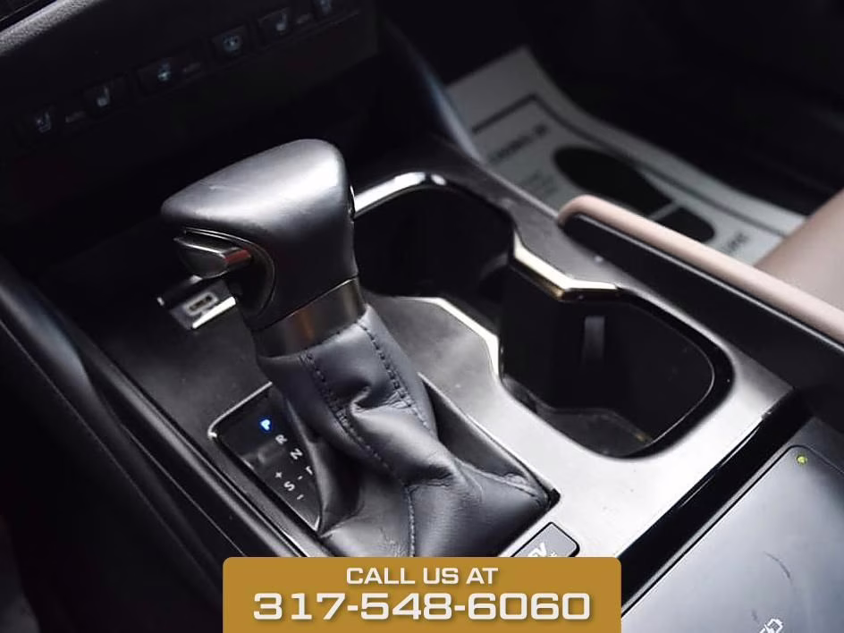 2024 White Pearl Lexus ES 300h Ultra Luxury FWD Sedan