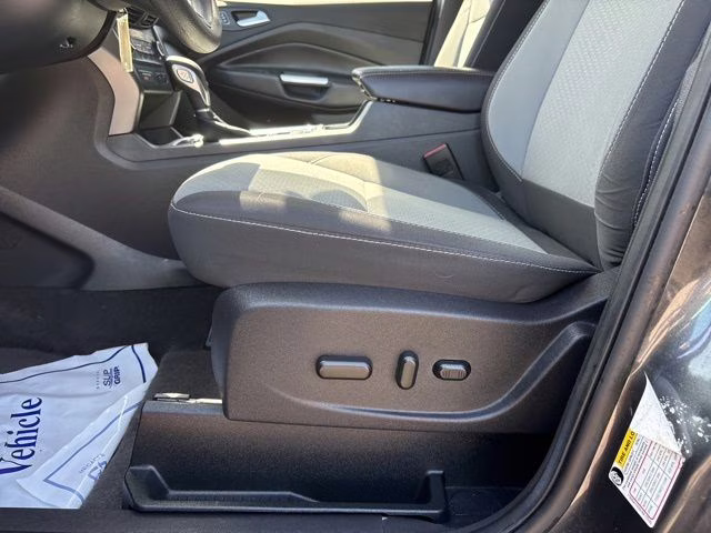 2018 Magnetic Ford Escape SE 4X4 SUV