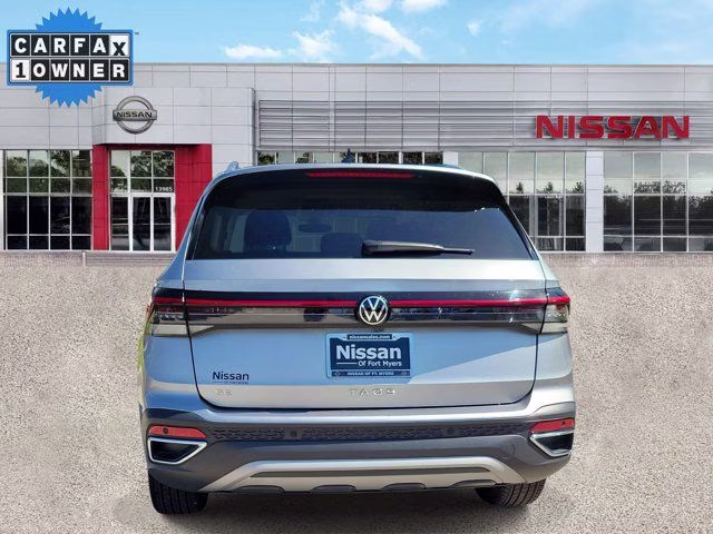 2025 Silver Volkswagen Taos 1.5T SE FWD SUV