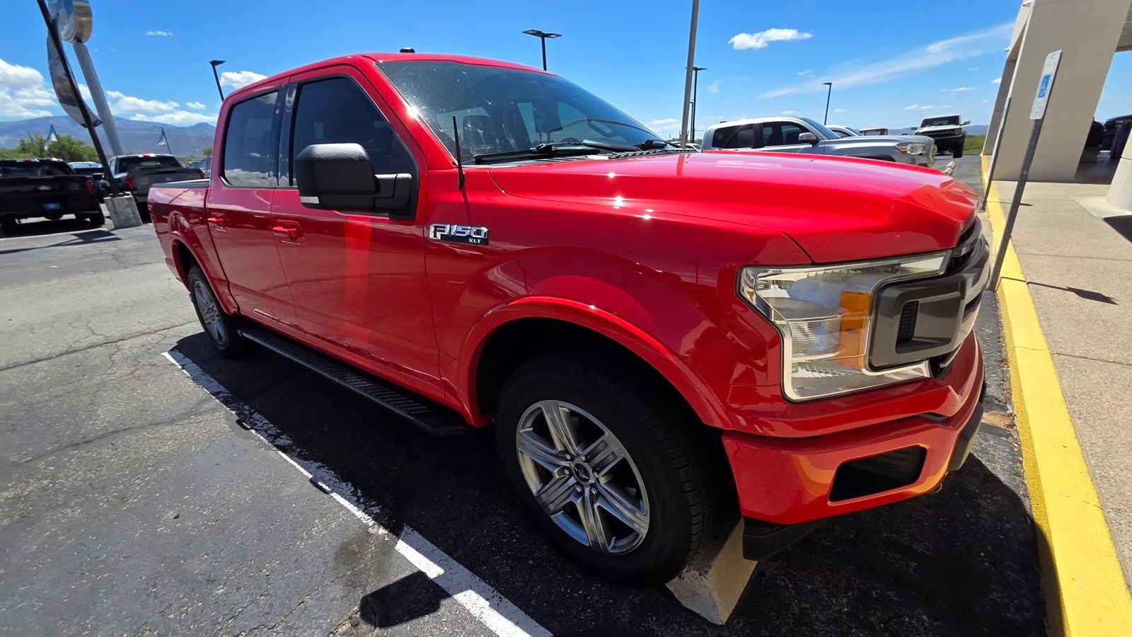 2018 Race Red Ford F-150 XLT 4X4 Truck