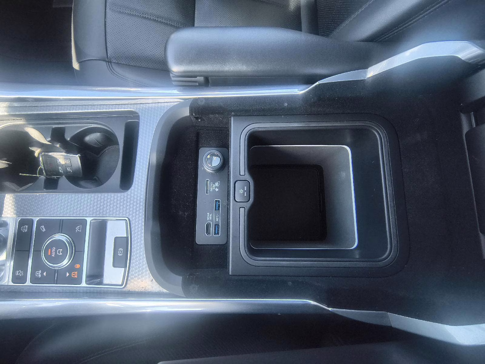 2018 Santorini Black Metallic Land Rover Range Rover Sport Sport 4X4 SUV