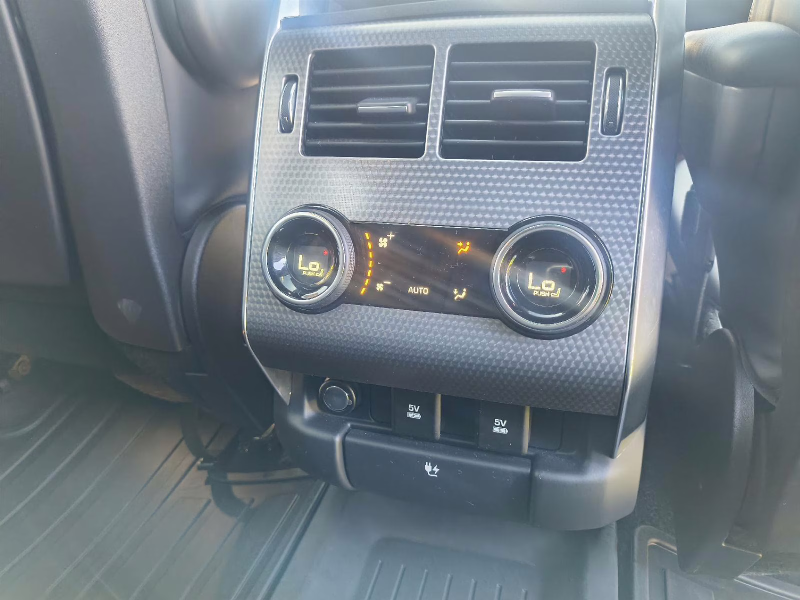 2018 Santorini Black Metallic Land Rover Range Rover Sport Sport 4X4 SUV