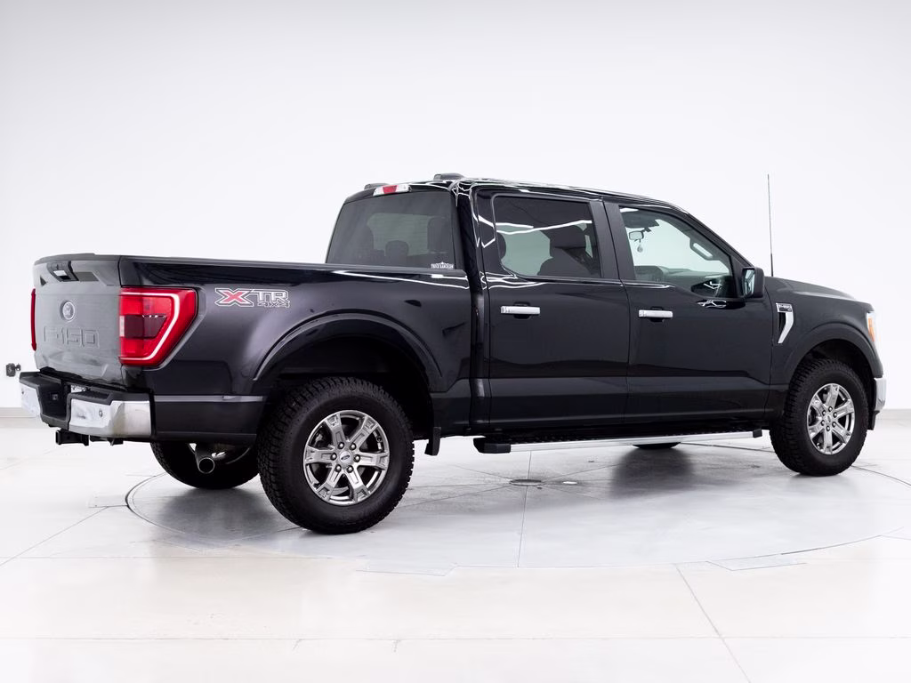 2021 Black Ford F-150 XLT 4X4 Truck