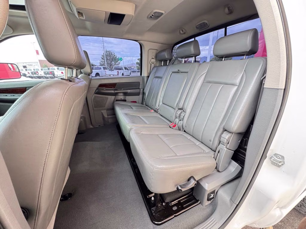 2008 Bright White Clearcoat Dodge Ram 2500 Laramie 4X4 Truck