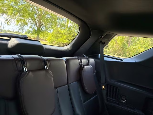 2022 White Metallic Ford Explorer Platinum 4X4 SUV