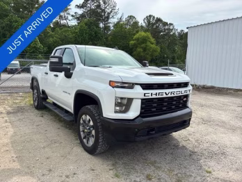2023 Summit White Chevrolet Silverado 2500HD Custom 4X4 Truck