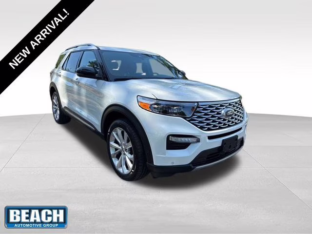 2022 White Metallic Ford Explorer Platinum 4X4 SUV