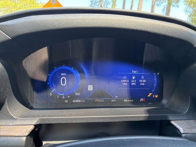 2022 White Metallic Ford Explorer Platinum 4X4 SUV