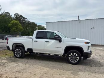 2023 Summit White Chevrolet Silverado 2500HD Custom 4X4 Truck