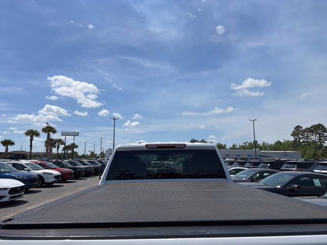 2023 Summit White Chevrolet Silverado 2500HD Custom 4X4 Truck