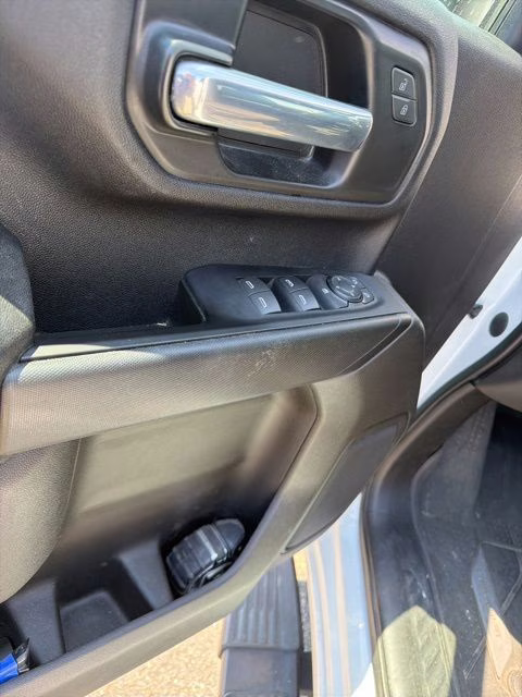 2023 Summit White Chevrolet Silverado 2500HD Custom 4X4 Truck